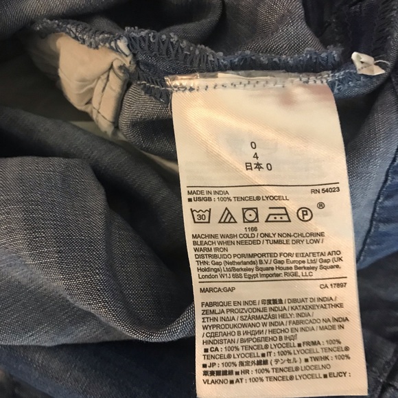 Gap Chambray Sleeveless V-Neck A-Line Denim Dress - Picture 13 of 15